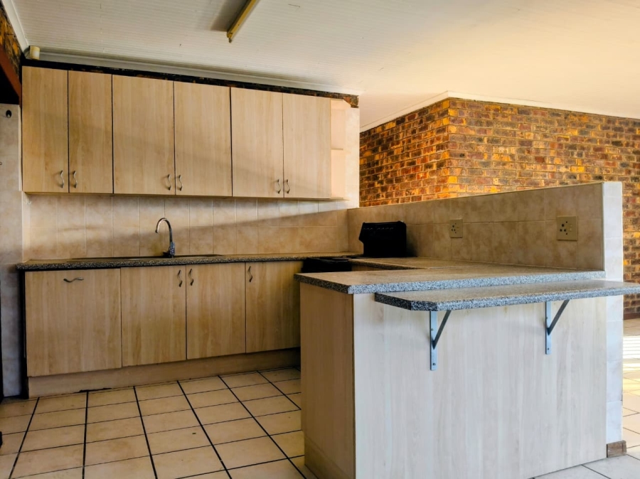 3 Bedroom Property for Sale in Wavecrest Eastern Cape